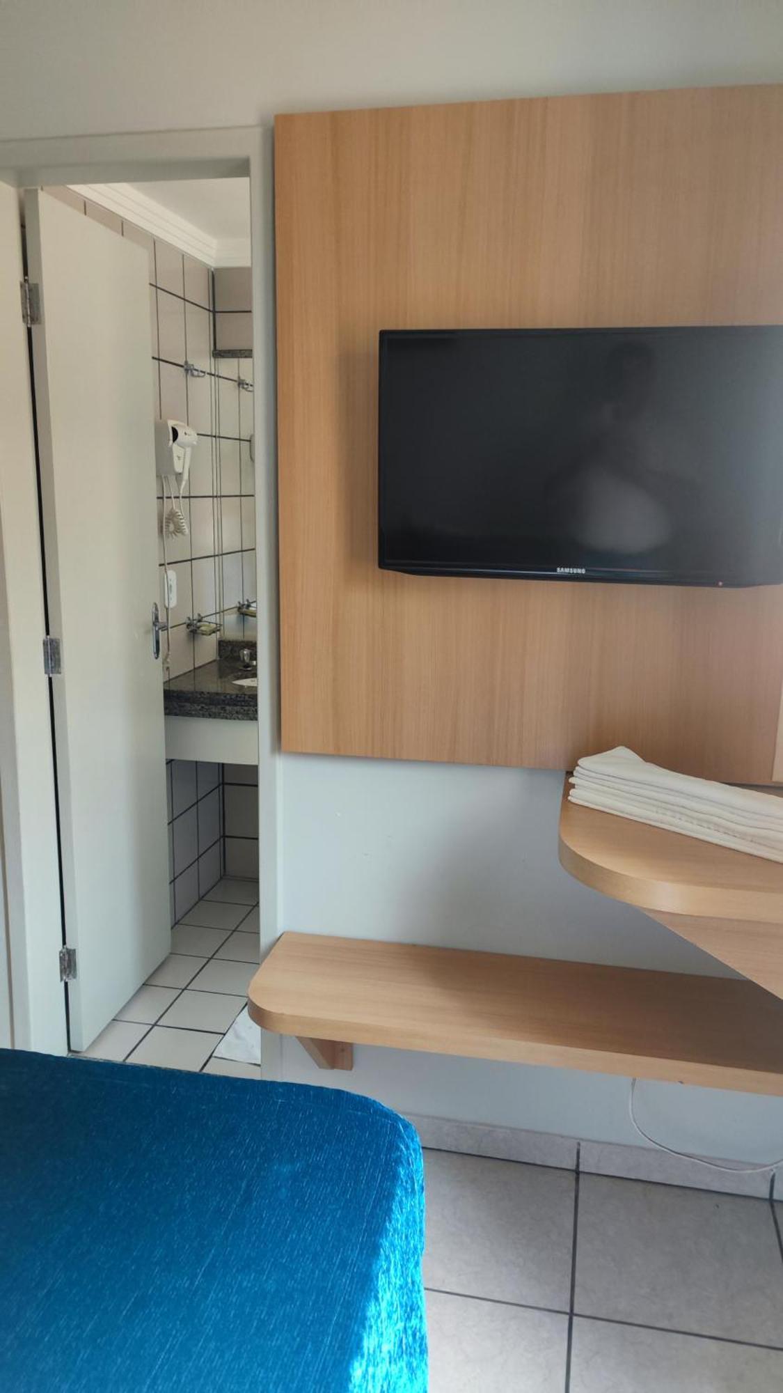 Diroma Fiori - Hoteis Com Roupa De Cama --- Destinos Combinados Turismo Caldas Novas Ngoại thất bức ảnh